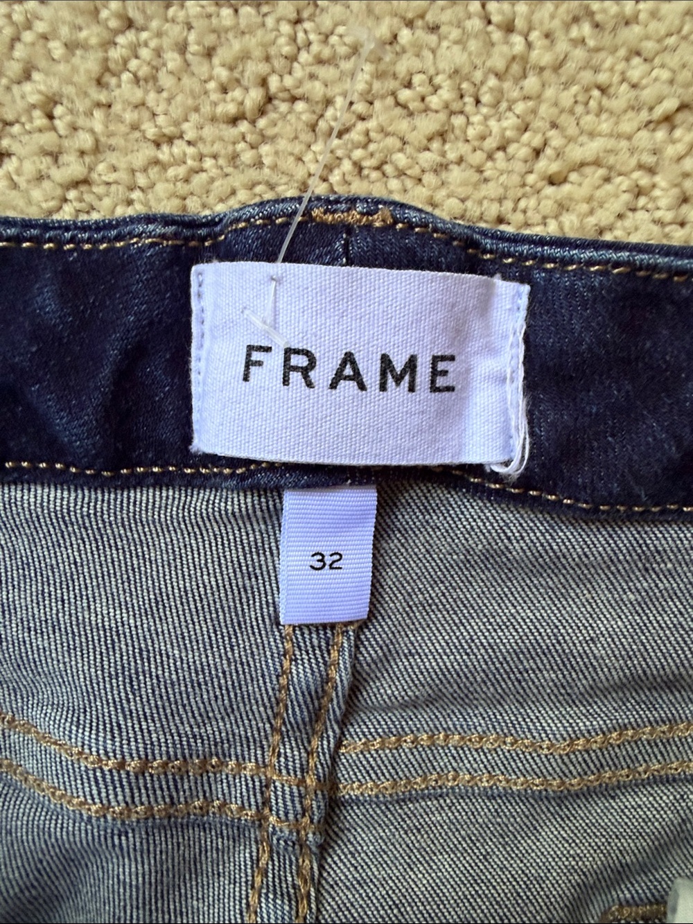 Frame Mini-Bootcut Jeans - Picture 3 of 5